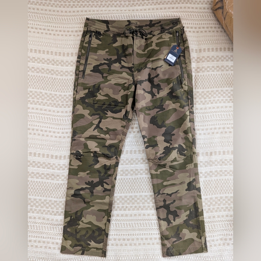 Roark Men's Green Camouflage Layover Pants 36 Or 38
